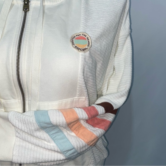 Rip Curl hoodie in ladies large. Full zipper hooded sweatshirt Excellent shape - Picture 3 of 3